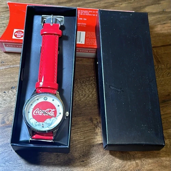 Coca-Cola Coke Polar Bear Red NWT Unisex Watch Time Piece With Box Vintage - Picture 7 of 7